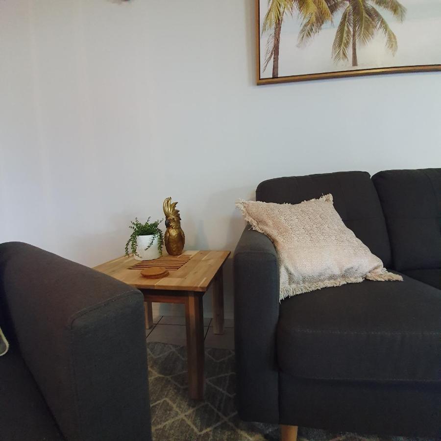 Villa Venezia Apt 3 - Spacious Hervey Bay Beachfront Apartment 외부 사진